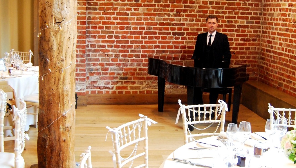 Gaynes Park Essex Wedding Pianist Phillip Keith