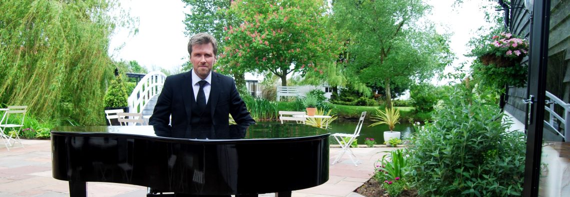 High House Wedding Venue Essex Burnham On Crouch Phillip Keith Wedding Pianist