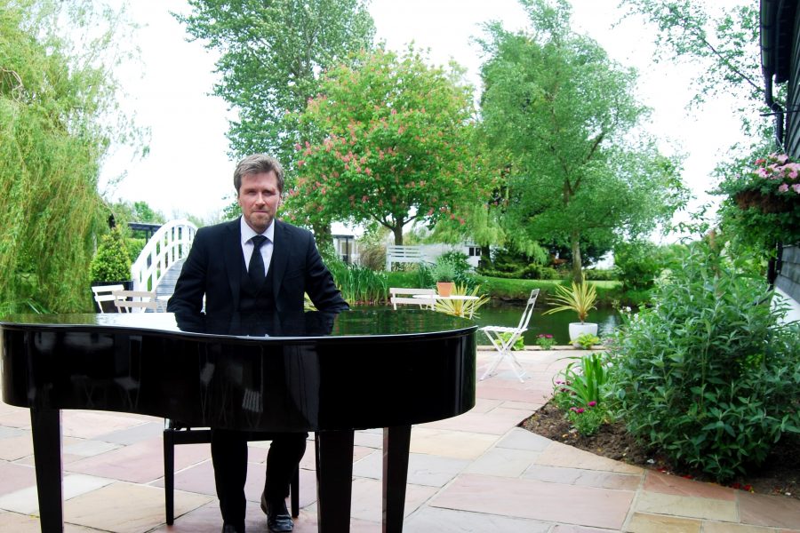 High House Wedding Venue Essex Burnham On Crouch Phillip Keith Wedding Pianist